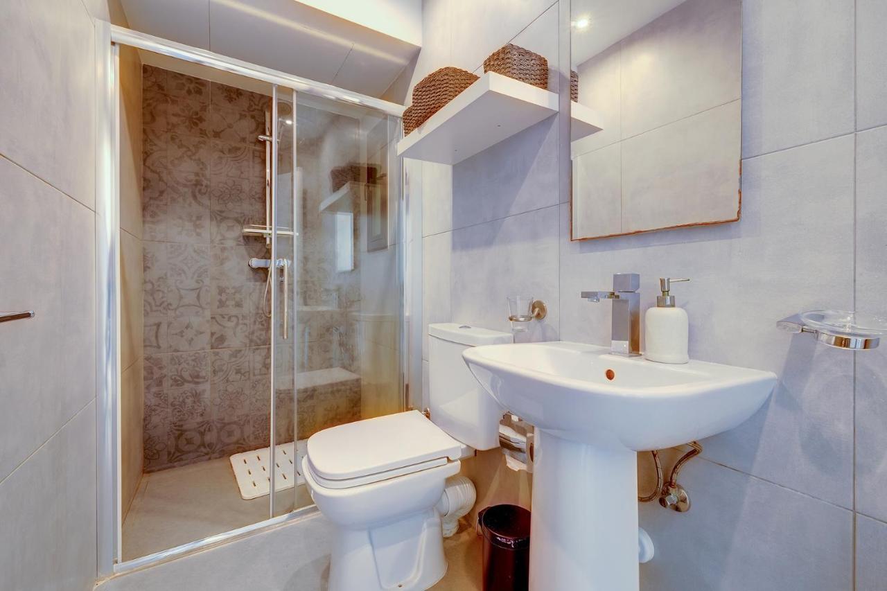 Luxurious 2Br Apartment In バレッタ エクステリア 写真