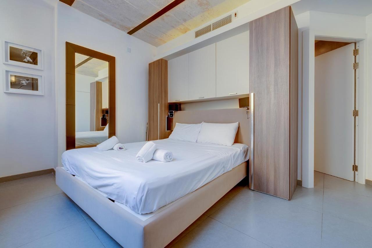 Luxurious 2Br Apartment In バレッタ エクステリア 写真