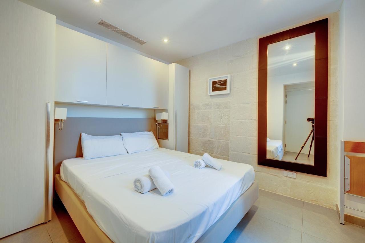 Luxurious 2Br Apartment In バレッタ エクステリア 写真